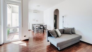 Apartment, Balcony | Living area - La Casa di Barbara (Maslianico)