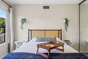 5 bedrooms, iron/ironing board, travel cot, free WiFi