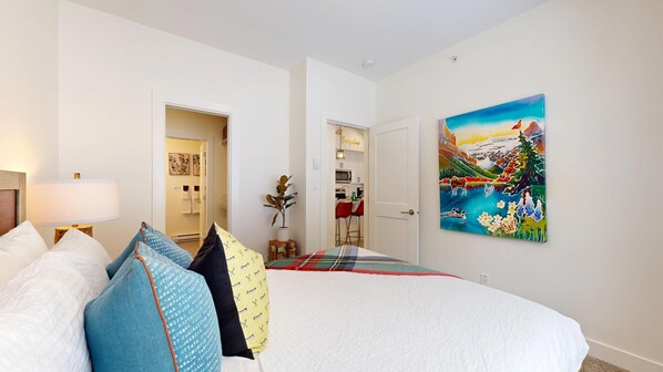 2 bedrooms, iron/ironing board, WiFi (free), bed sheets
