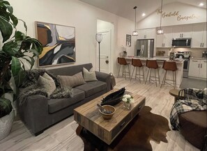 Smart TV, fireplace, table tennis