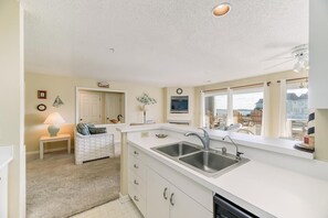 Interior - PC812 Water-Front Condo with Community Pool &More! (Manteo)
