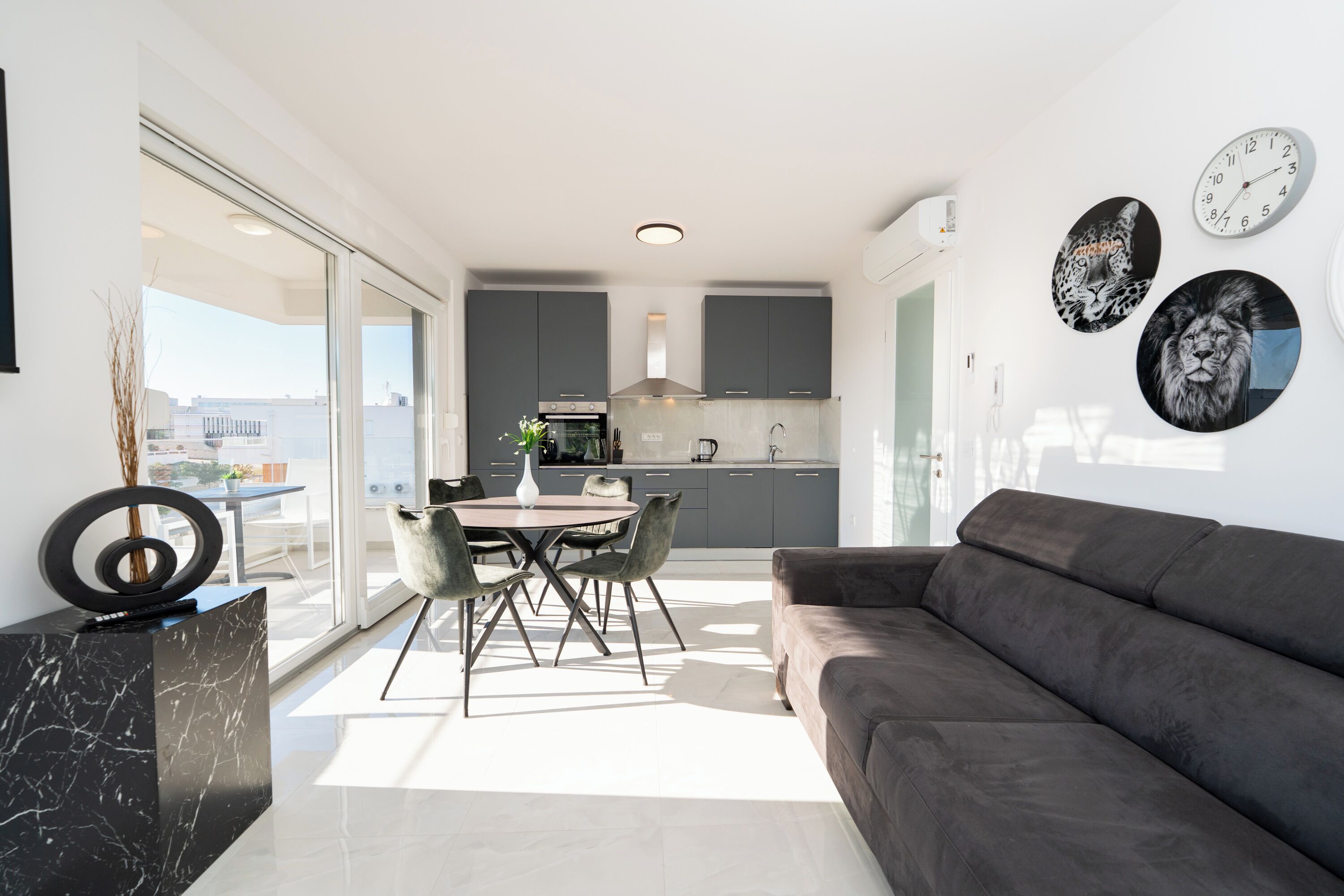 豪華公寓, 2 間臥室, 2 間浴室 | 客廳 | 平面電視