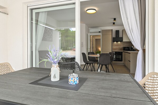 Classic Apartment | Balcony - Apartments Break with Pool (Novalja)