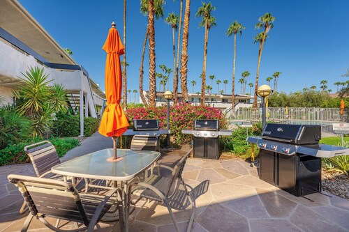 New: Sunny Palm Springs 1BR Oasis