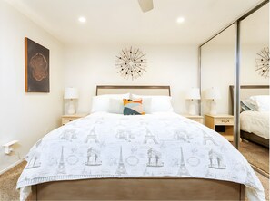 1 bedroom, iron/ironing board, free WiFi, bed sheets - New: Sunny Palm Springs 1BR Oasis (Palm Springs)