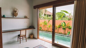 2 habitaciones, escritorio y espacio para trabajar con laptop 
