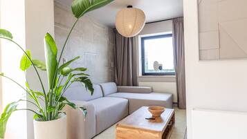 Apartment | 3 bilik tidur, meja, Internet