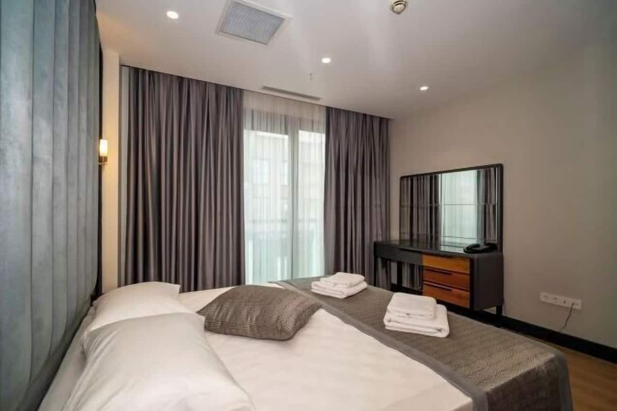 1 bedroom, soundproofing, iron/ironing board, free WiFi