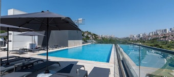 Rusel Park Residence