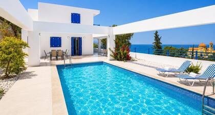 Villa Eagles Nest - Four Bedroom Villa, Sleeps 9