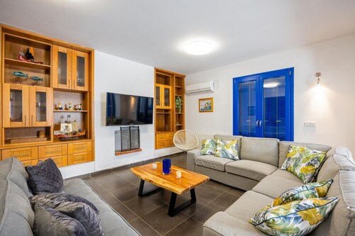 Villa Eagles Nest - Four Bedroom Villa, Sleeps 9