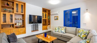 Villa Eagles Nest - Four Bedroom Villa, Sleeps 9