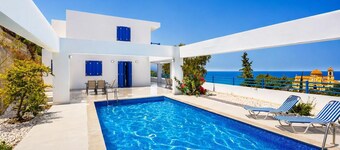 Villa Eagles Nest - Four Bedroom Villa, Sleeps 9