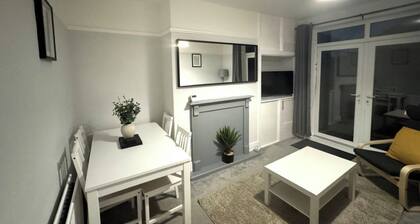 Kentmere Apartment - 2 Bedroom