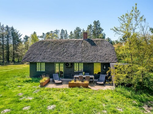 "Matilda" - 1.6km from the sea by Interhome