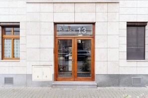 Front of property - Native Apartments Barska 13 (Kraków)
