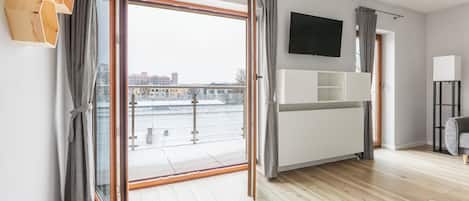 Apartment | 1 bedroom, iron/ironing board, cribs/infant beds, free WiFi