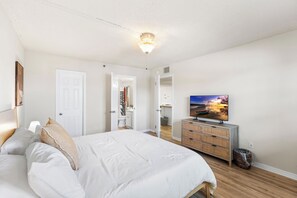 1 Schlafzimmer, Bügeleisen/Bügelbrett, kostenloses WLAN, Bettwäsche