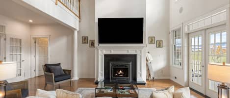 Smart-TV, Kamin