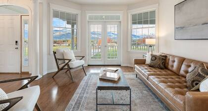 * *Mountain View Ranch* *