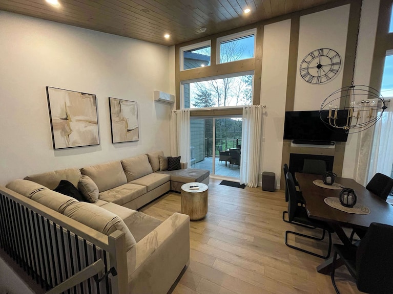 Condo De Ski & Spa | L'élégance Des Sommets - Québec