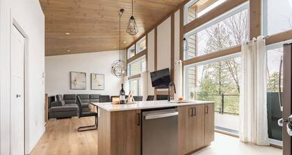 L'ĂlĂ©gance Des Sommets | Condo de Ski & Spa