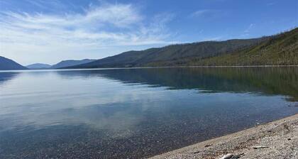 Walsh Cottage on the shores of Lake McDonald