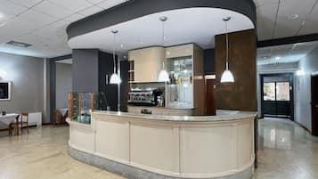Lobby-Lounge
