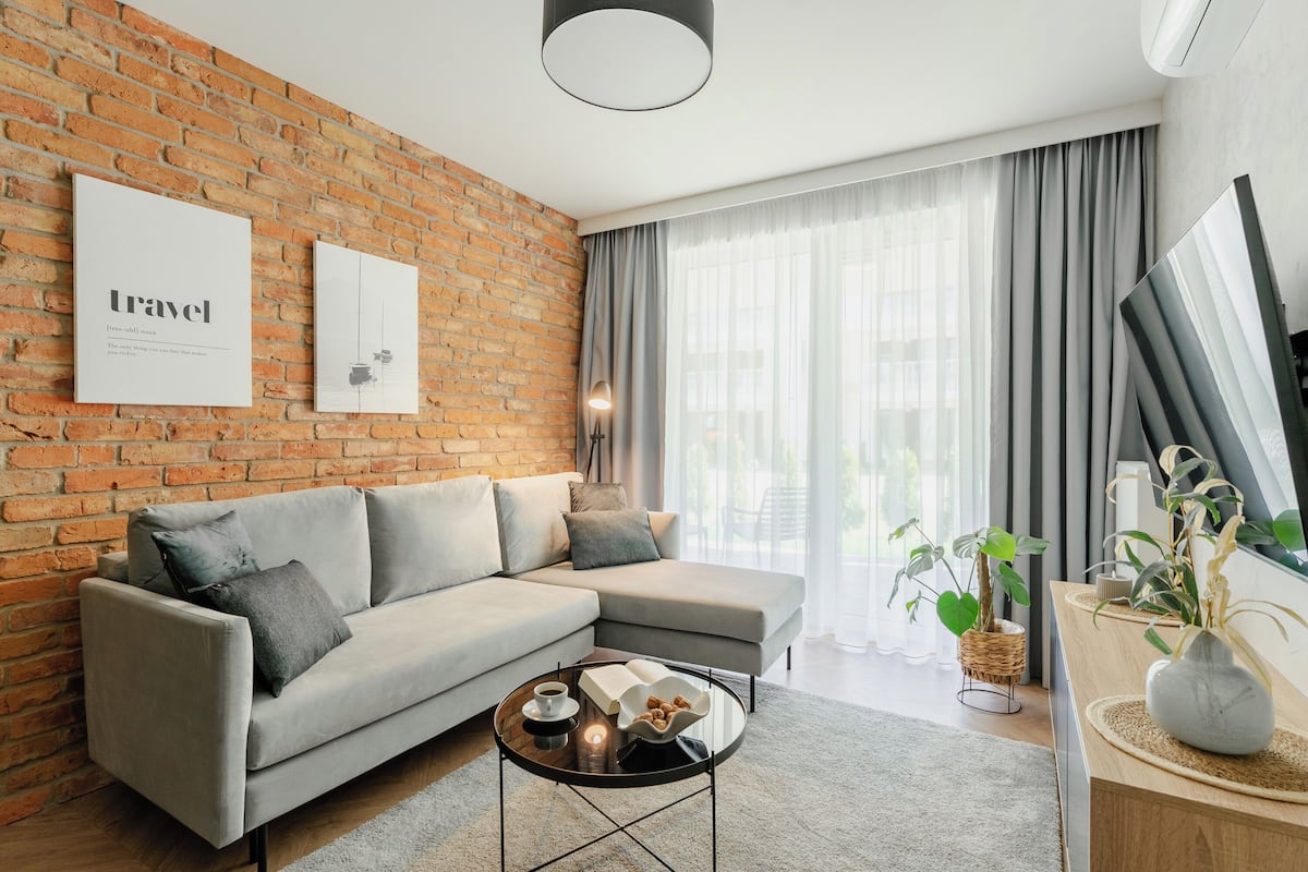 1 bedroom, premium bedding, individually decorated