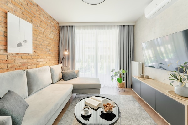 1 bedroom, premium bedding, individually decorated