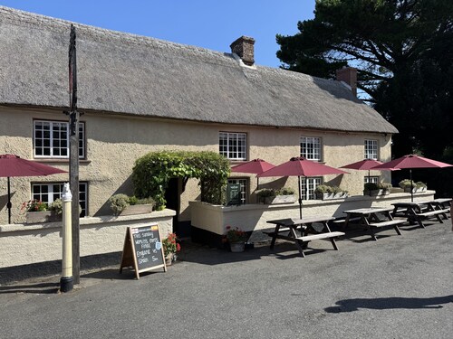 Drewe Arms Bunk Rooms