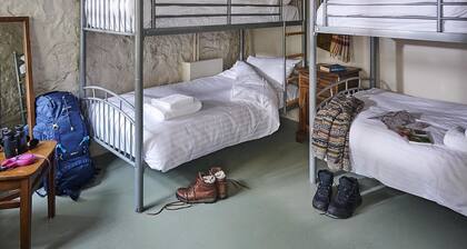 Drewe Arms Bunk Rooms