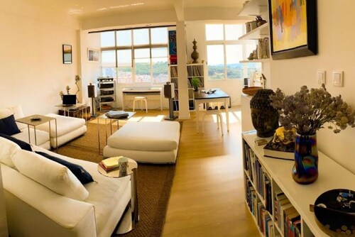 Luxury 1 Bedroom Unit w. Stunning View