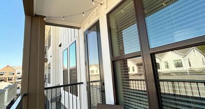 Charming 1BR Retreat - Walk to Gruene Hall + Upscale Amenities
