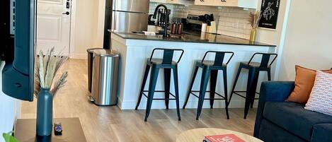 TV, fireplace, offices