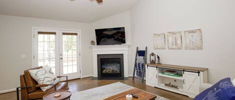 TV connectée, table de tennis de table