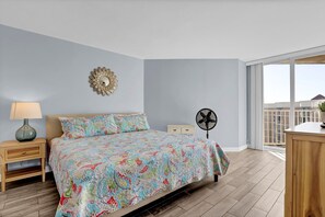 2 bedrooms, iron/ironing board, free WiFi - Top floor, two bedroom oceanfront condo with panoramic views (North Topsail Beach)