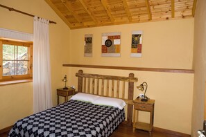 1 chambre, lit parapluie, Wi-Fi gratuit, draps fournis