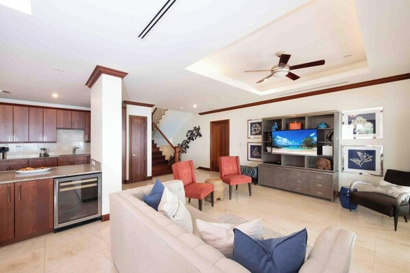 Smart TV, stereo, computer monitors