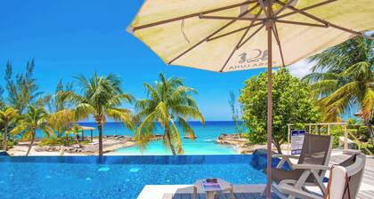 Casa Luna 14: Gated Resort South of 7Mile Beach w/Beach Cove, Communal Pool, Heated Spa + Gym