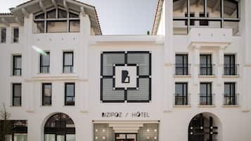 Fachada de la propiedad