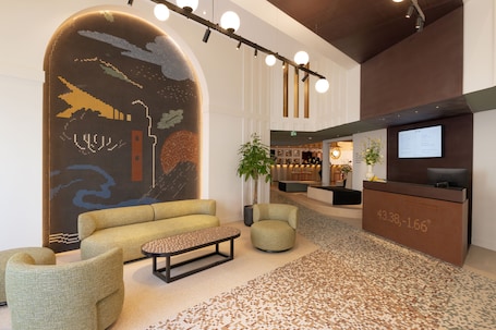 Sala de estar en el lobby