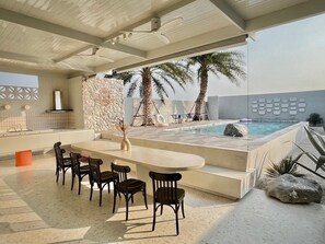 Villa, patio, vue piscine | Coin séjour
