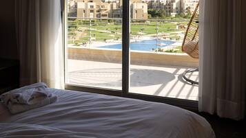 熨斗/熨衫板、Wi-Fi、床單