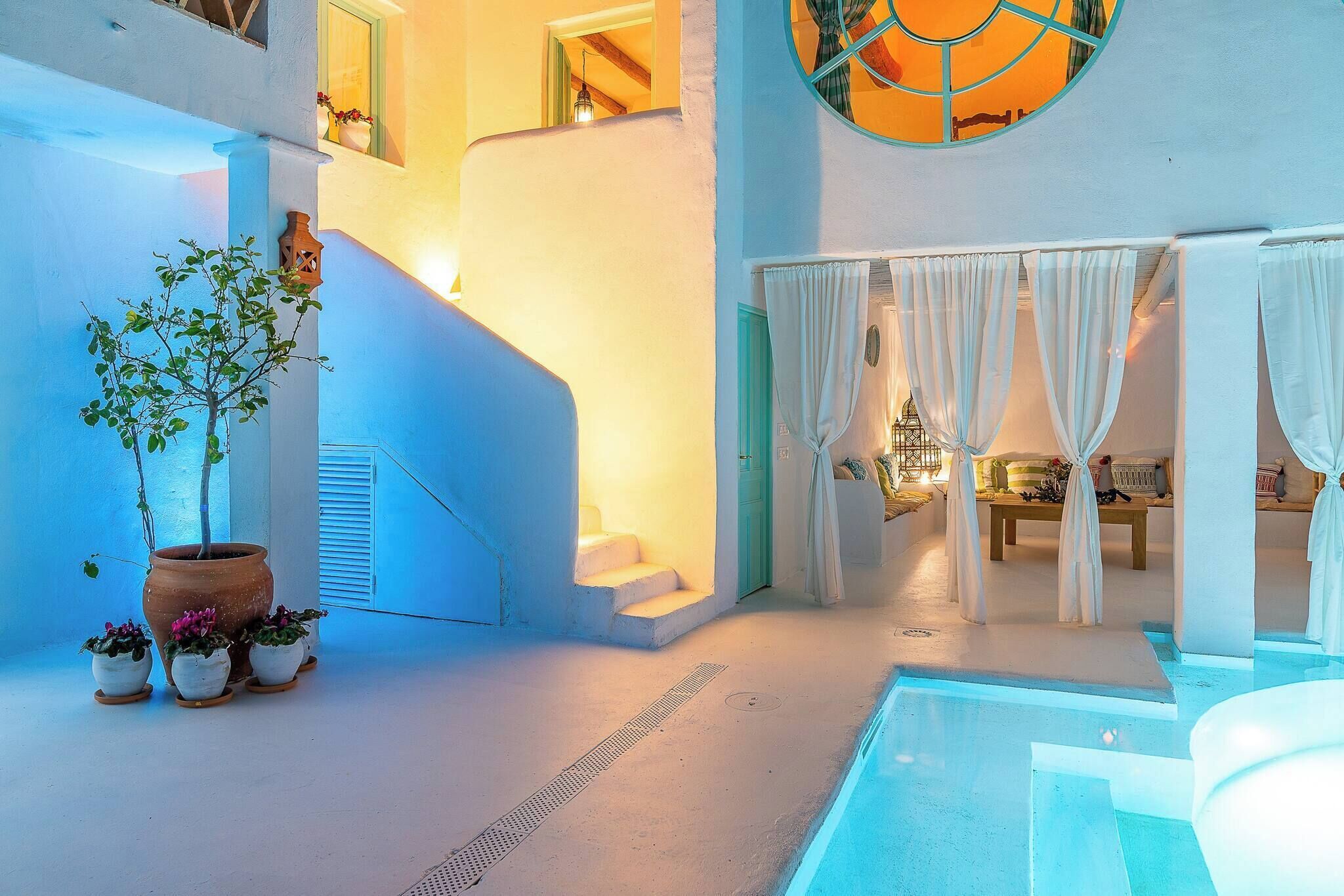 House, 6 Bedrooms, Smoking, Balcony | Interior