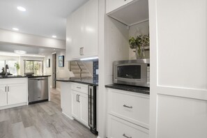 Interior - Courtside 119 - Forest Beach Townhome (Hilton Head Island)