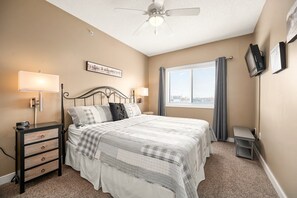 3 bedrooms, iron/ironing board, WiFi