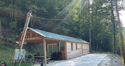 Secluded Cabin with King size bed