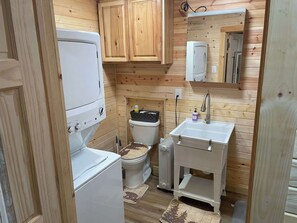 Douche, serviettes fournies