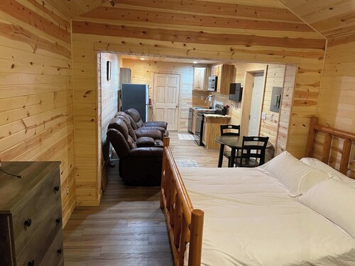 Secluded Cabin with King size bed